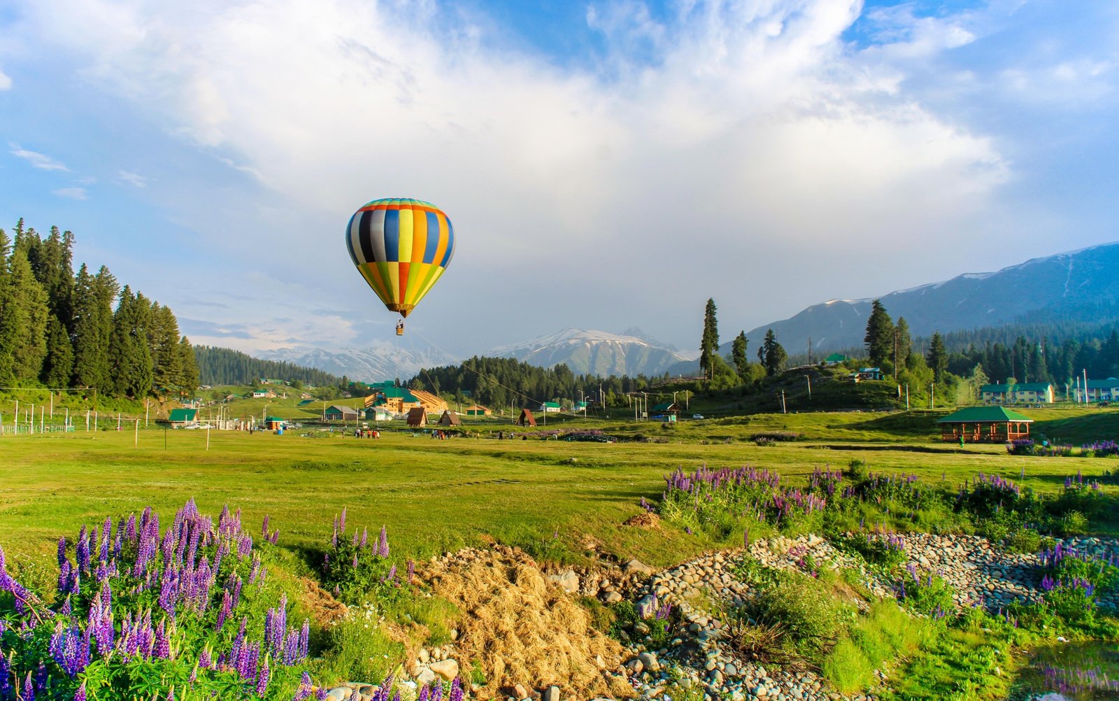 Kashmir Paradise